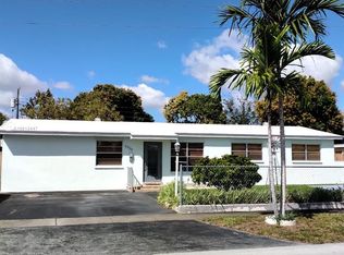6930 W 10th Ave, Hialeah, FL 33014