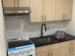 6635 Grand Ave APT 2F, Maspeth, NY 11378