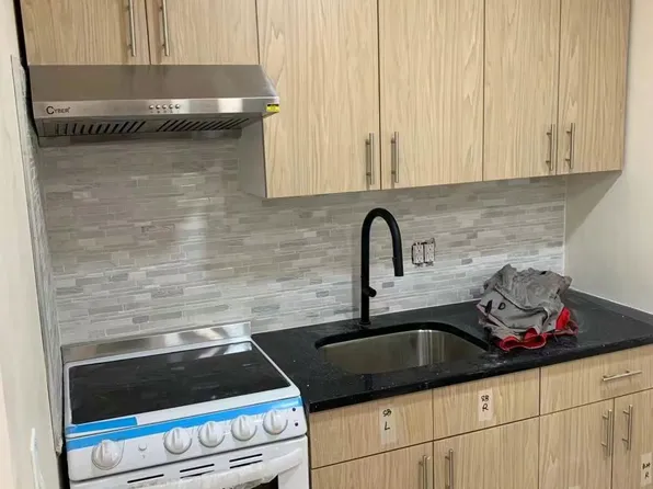 6635 Grand Ave APT 2F, Maspeth, NY 11378