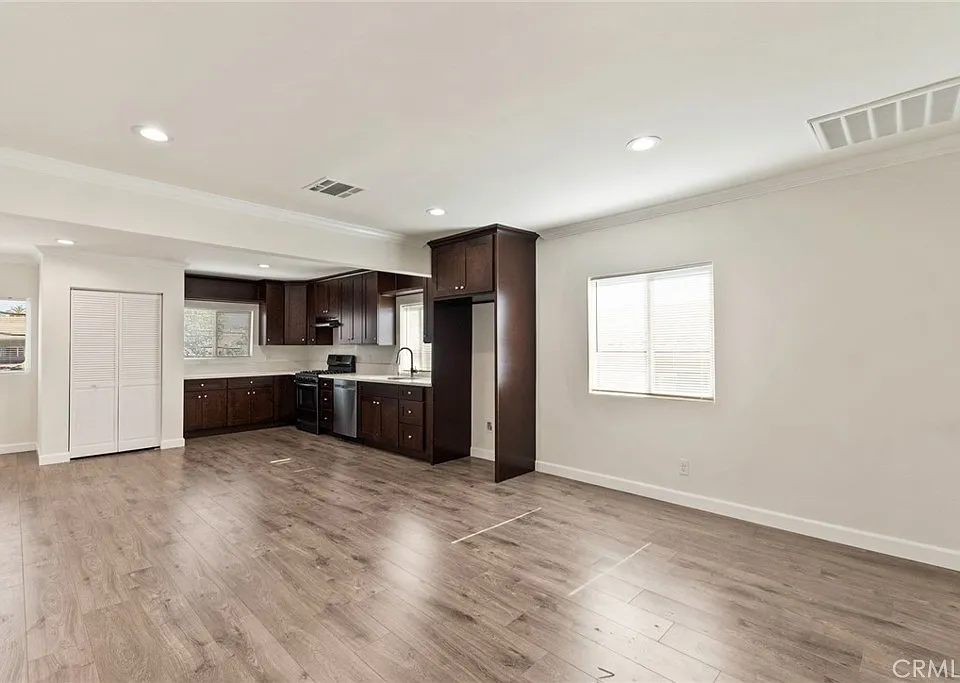 136 N Rampart Blvd #3