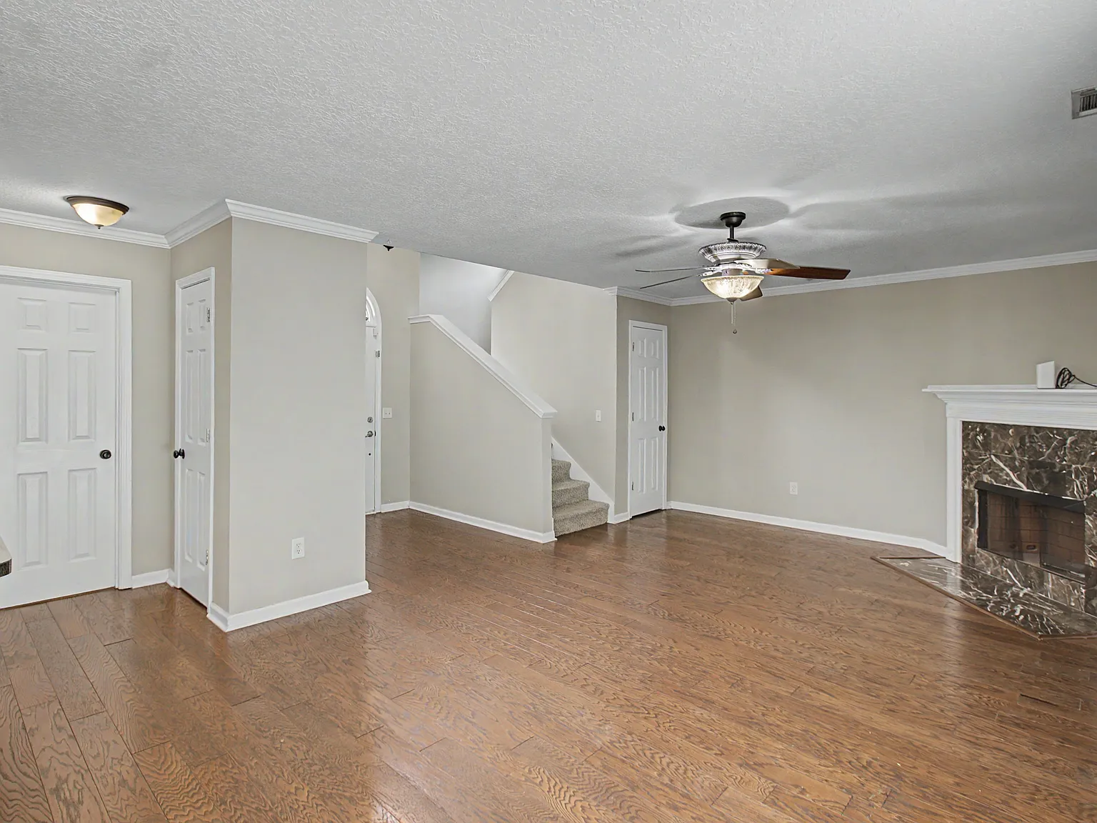 401 E. Banks Street - 1 — Photo 3