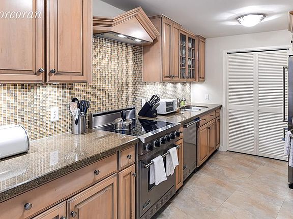4th image of 130 Sunrise Ave #5030