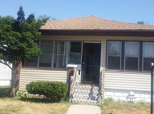 933 Eaton St, Hammond, IN 46320