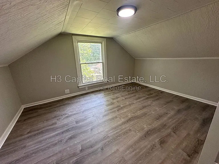 7253 Town Hall Rd — Photo 9