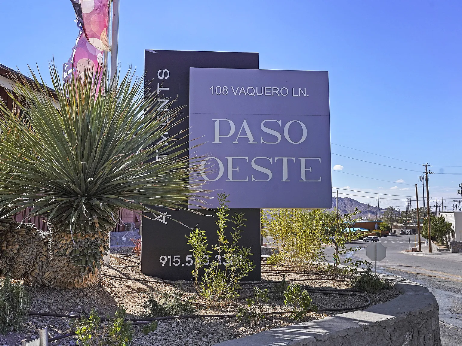 Paso Oeste Apartments — Photo 1