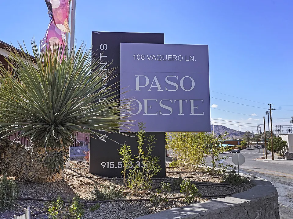 Paso Oeste Apartments