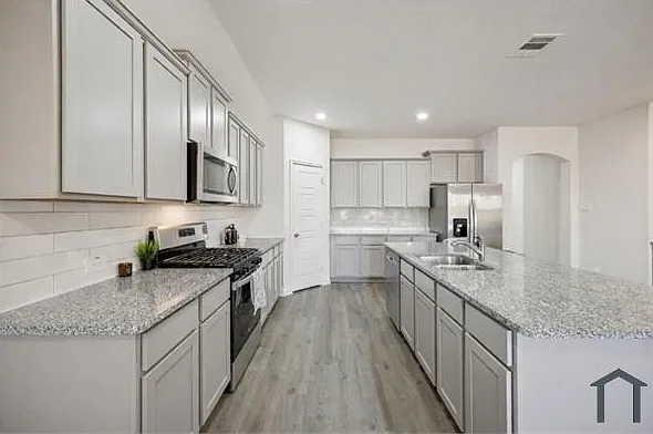 9729 Gooseneck Trl — Photo 6