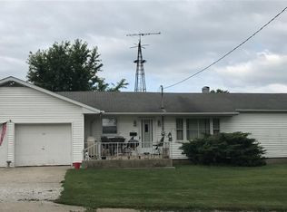 894 N Kent Rd, Kent, IL 61044