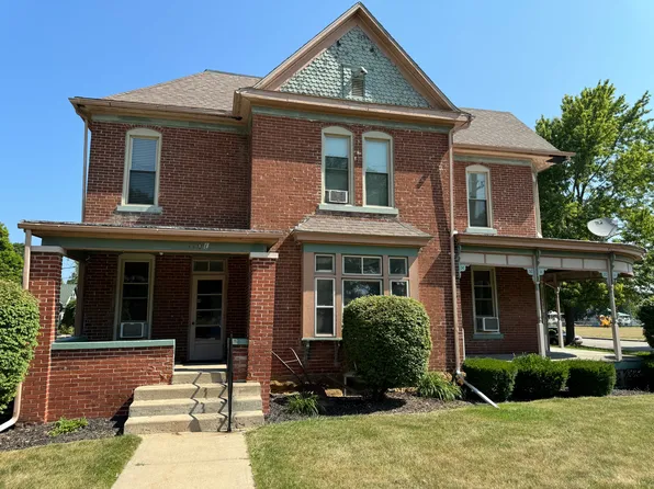 110 E Jasper St #1, Goodland, IN 47948