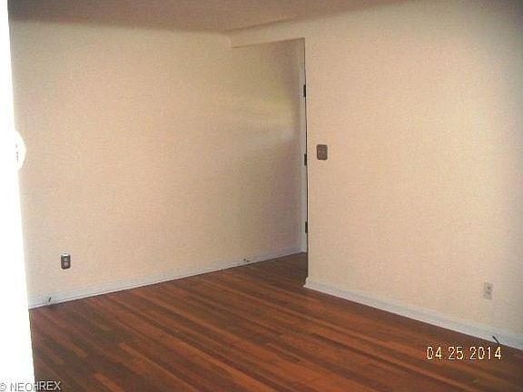 3rd image of 7464 Lanier Dr
