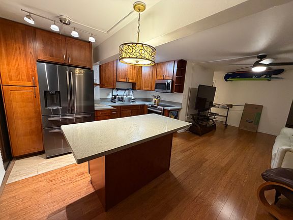 2nd image of 2609 Ala Wai Blvd APT 401