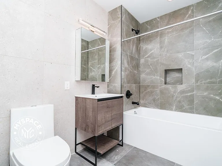 1499 Bedford Ave #9G — Photo 5