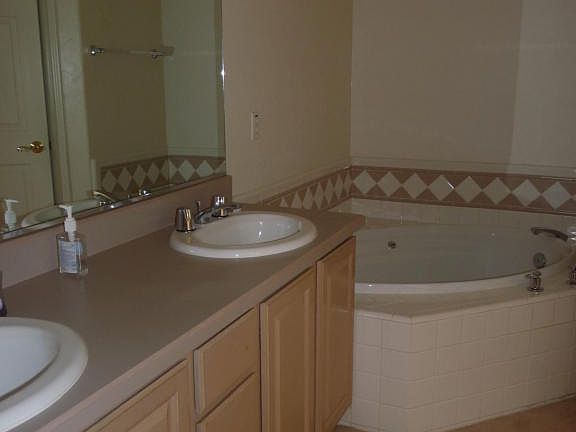 5th image of 6078 N Running Deer Cir