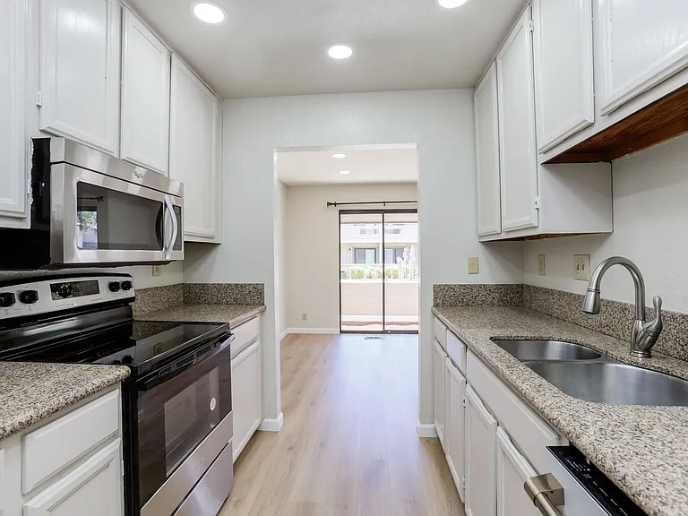 223 Bonita Ln — Photo 13