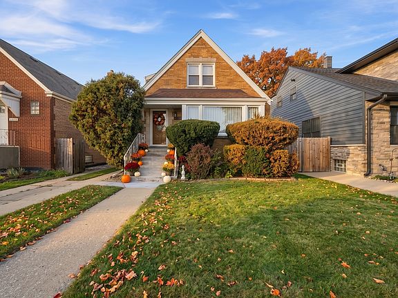 3rd image of 5434 S Neenah Ave