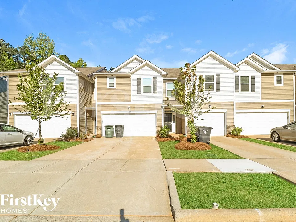 2027 Cypress Village Dr NW
