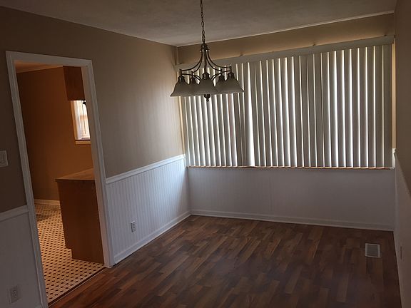 3rd image of 1808 E Sauk Trl