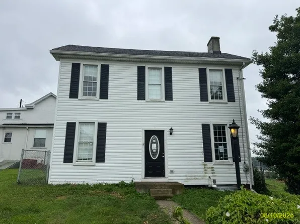 405 Eliza St, Connellsville, PA 15425