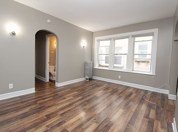 2nd image of 3943 W Diversey Ave APT 013