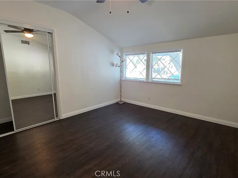 17322 Keswick St — Photo 23