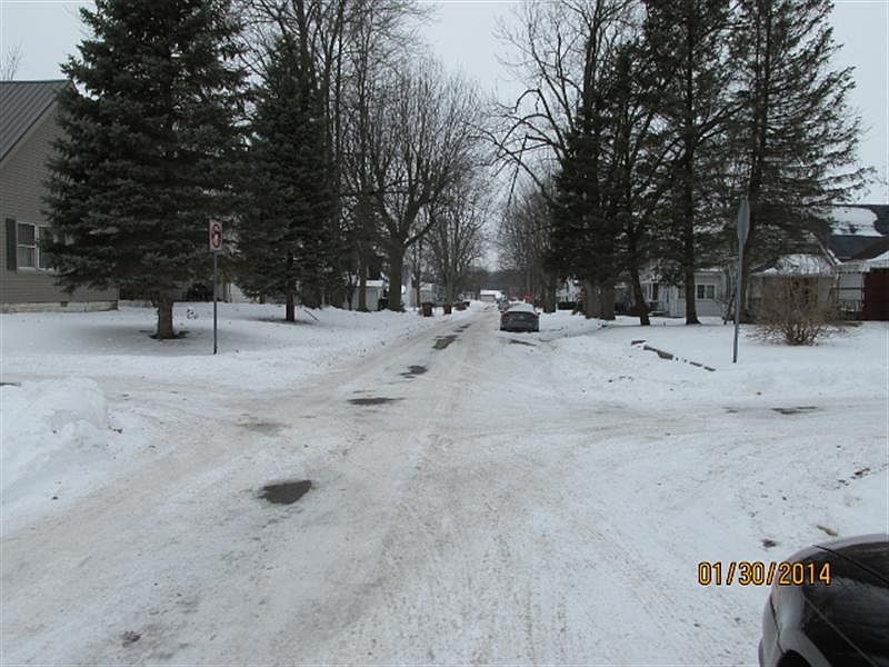 2nd image of 135 Harrison St