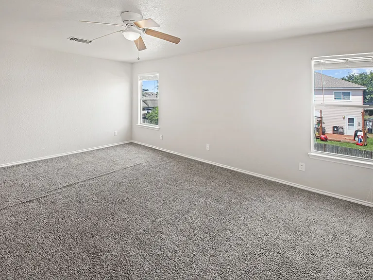 2127 Red Rock Xing — Photo 21