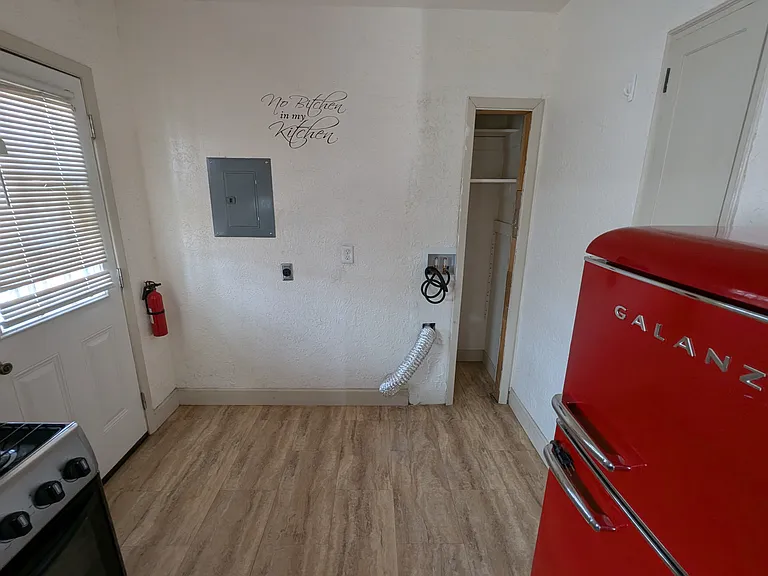 3400 Idalia Ave #A — Photo 9