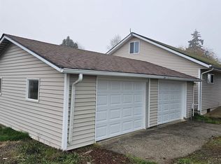 295 E 3rd St, Halsey, OR 97348