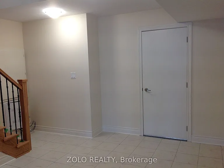 64 Cayton Cres — Photo 18