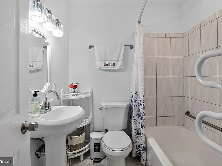 137 Walker Ln — Photo 20