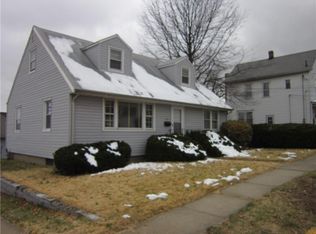 317 Alpine St, Perth Amboy, NJ 08861