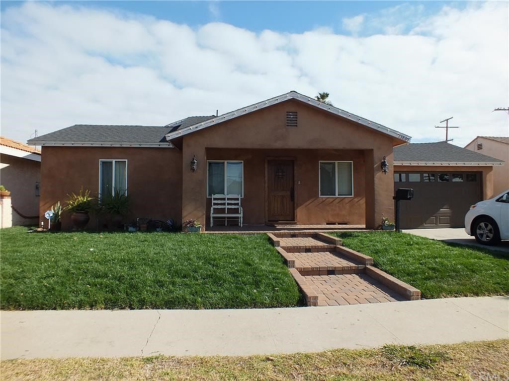 13864 Facade Ave, Paramount, CA 90723 | Zillow