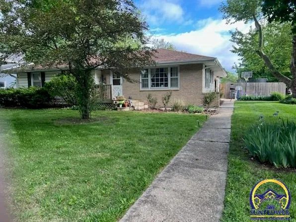 1345 Prairie Park Ln, Emporia, KS 66801