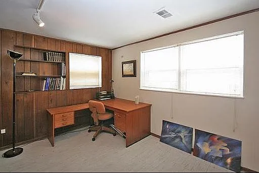 237 Sunset Dr — Photo 13