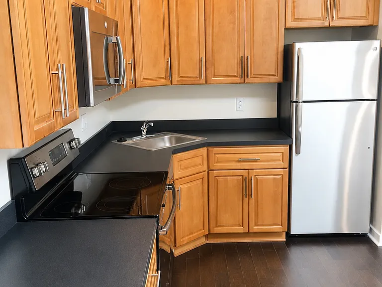 416-18 N Wiota St #3 — Photo 19