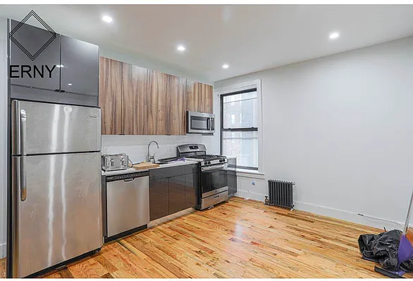 Rented by ERNY LLC | media 2