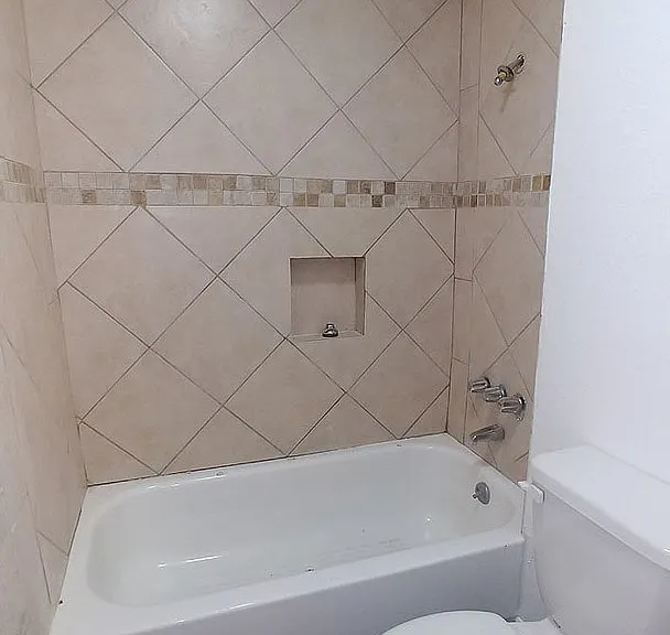 Five Star Suites — Photo 154