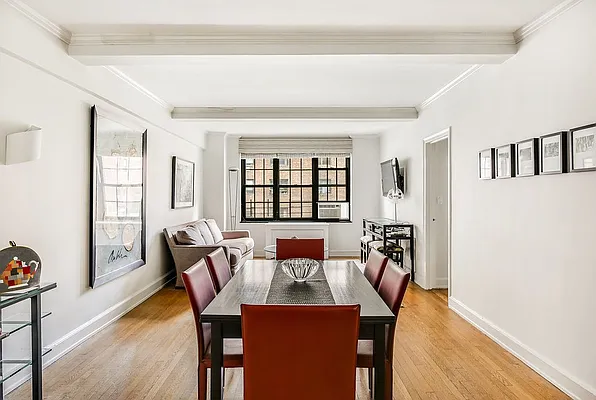 Sold by Compass | media 18