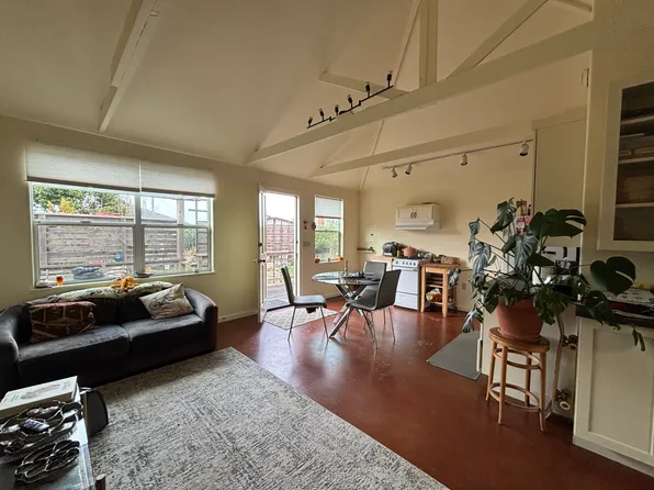 (undisclosed Address), Fort Bragg, CA 95437