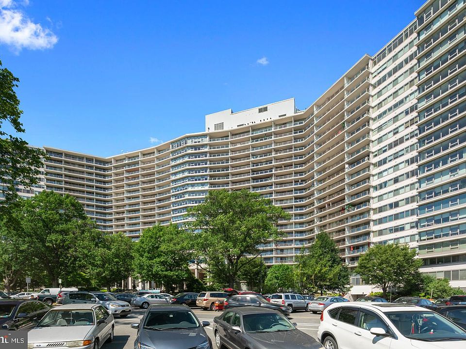 1st image of 2401 Pennsylvania Ave APT 21B35