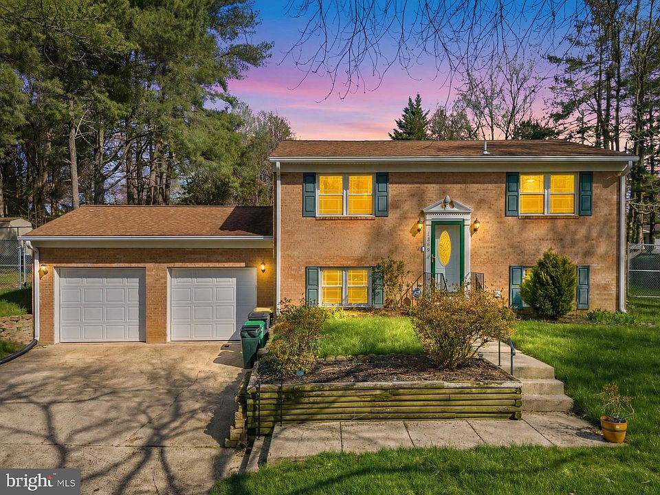 1st image of 10202 Le Fevre Dr
