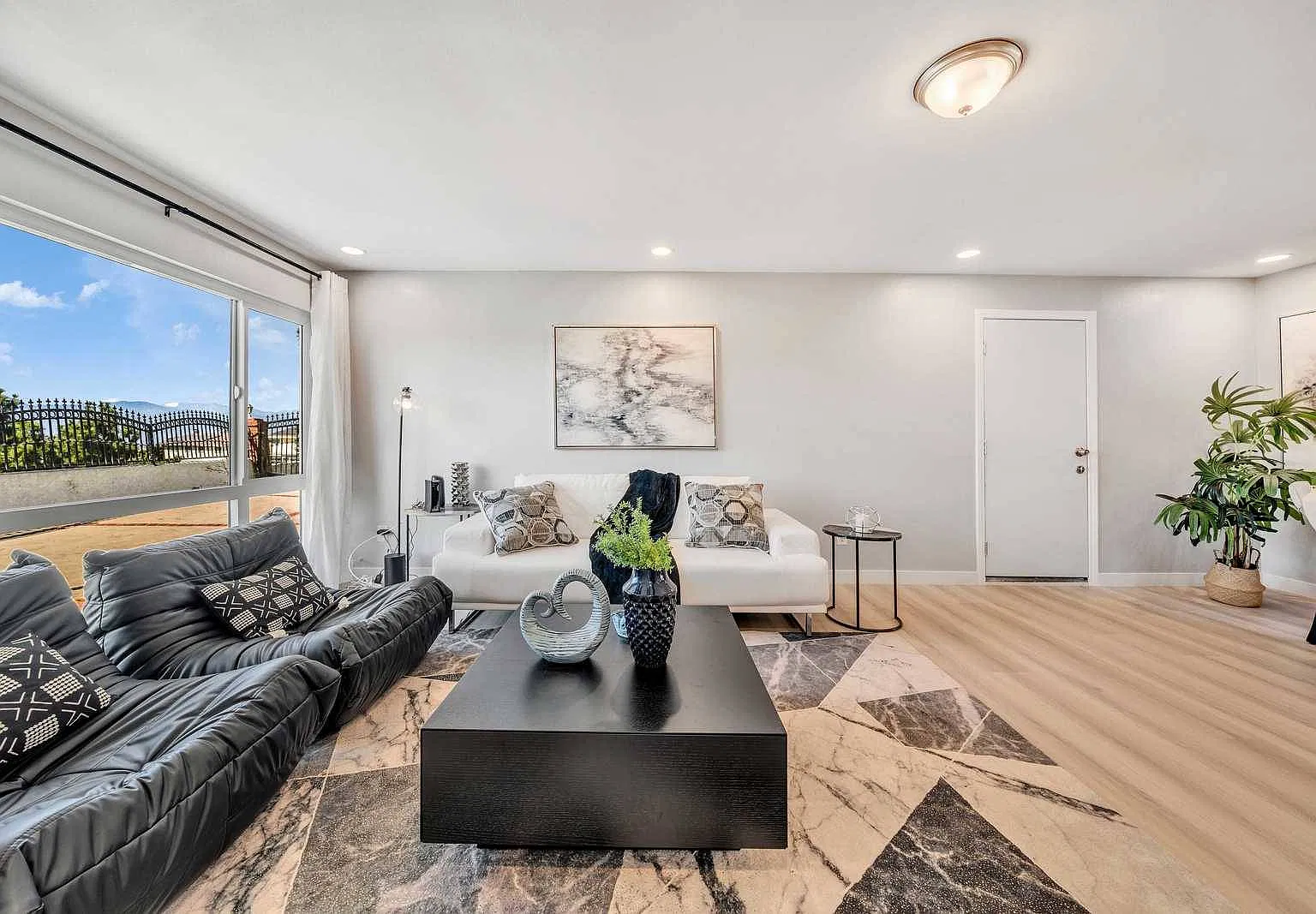 4 bed, 3.5 bath, 2843 sqft, $6,300 — Photo 4