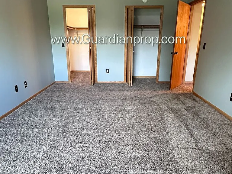 12802 Echo Ln — Photo 14