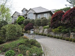 15 Boiling Springs Rd, Ho Ho Kus, NJ 07423