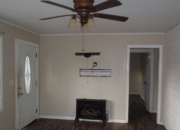 3rd image of 126 Wendy Hill Rd SE