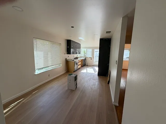 1044 Regency Knoll Dr — Photo 2