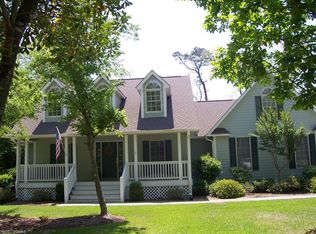 104 Sunburst Cir, Swansboro, NC 28584