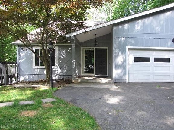4th image of 101 Hidden Valley Dr