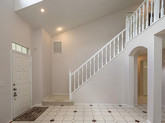 4th image of 5707 Emerson Ct
