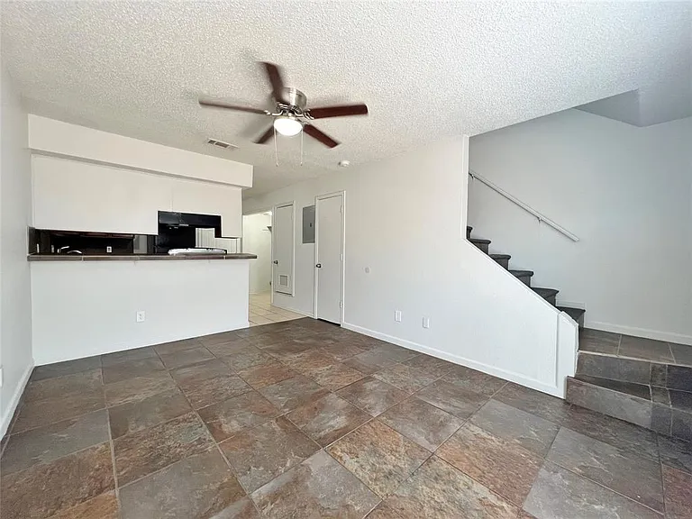 4923 Miller Ave — Photo 13